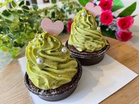 クリームケーキ（ピスタチオ）２個入り