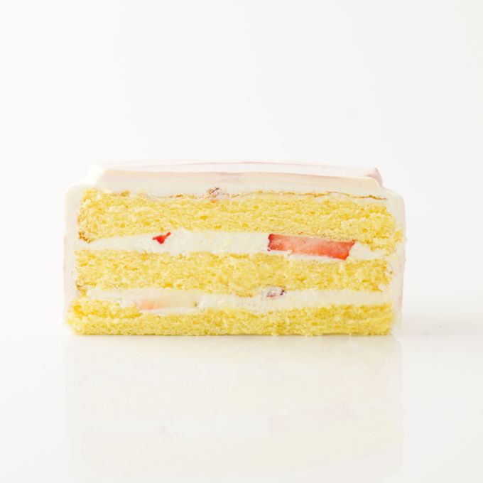 淡い色合いとシンプルなデザインが魅力のセンイルケーキ 4号 10