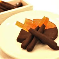～琥珀色に透き通った美しい見た目のショコラ菓子～バードフリュイ&オランジュ～