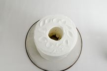 プレミアム米粉のシフォンケーキ生クリーム仕上げ 17cm 2