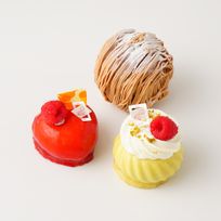 人気のプチガトー 3種類1セット（モンブラン、ショコラブランルージュ、ピスタチオフランボワーズ）