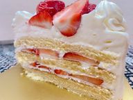 国産夏イチゴで作る 生クリームデコレーション 印刷ケーキ 4号 12cm 3
