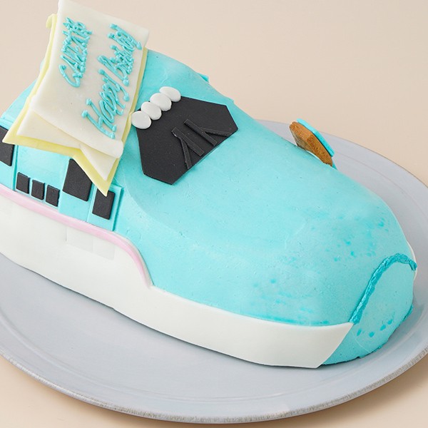 新幹線の立体ケーキ（CREVE） | Cake.jp