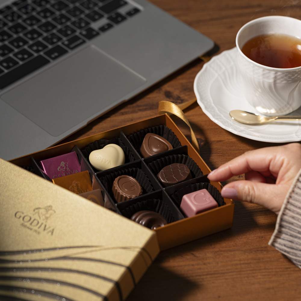 GODIVA】ハート オブ ゴールド コレクション（30粒入） （GODIVA