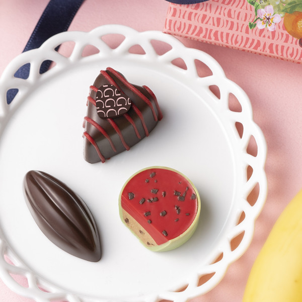 ヨックモックGODIVAゴディバ新品未開封オードリーグレイシア総額1万1178円 GODIVA】ゴディバ フルーツバスケット アソートメント（4粒入