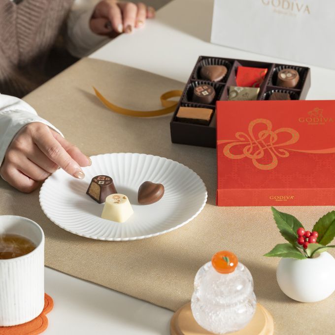 【GODIVA】ゴディバ ニューイヤー コレクション アソートメント（15粒入） 3