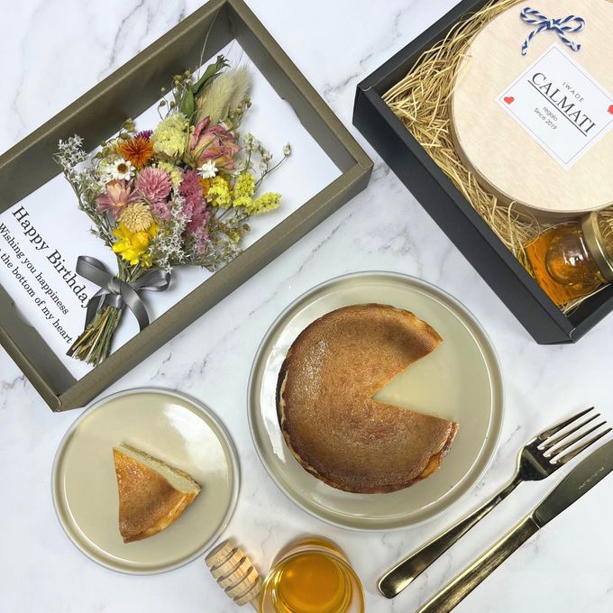 【誕生日/結婚祝い】BOX入りドライフラワーと濃蜜チーズケーキのギフトセット ホワイトデー2026 7