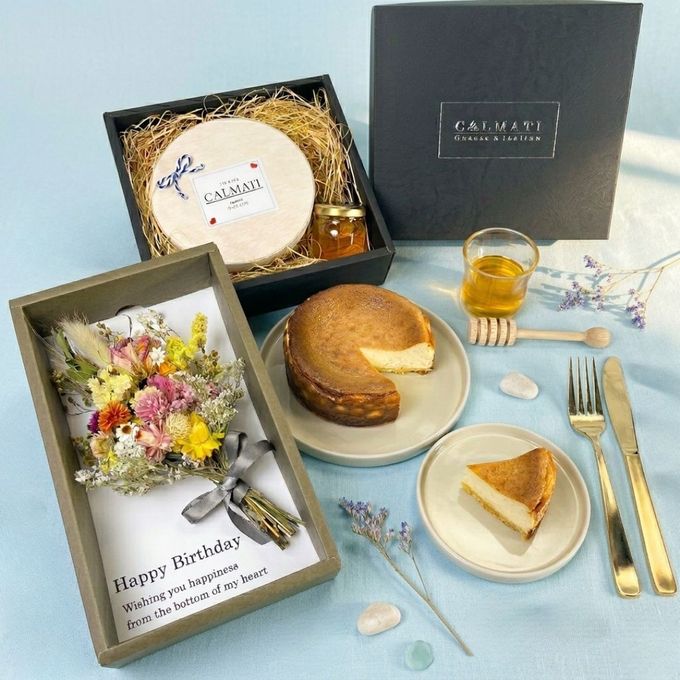 【BOX入りドライフラワー】＆濃蜜チーズケーキ はちみつ付き   1