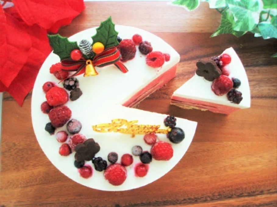 【糖質制限・低糖質スイーツ】ラズベリームースのクリスマスケーキ 5号 15cm クリスマス2023 2