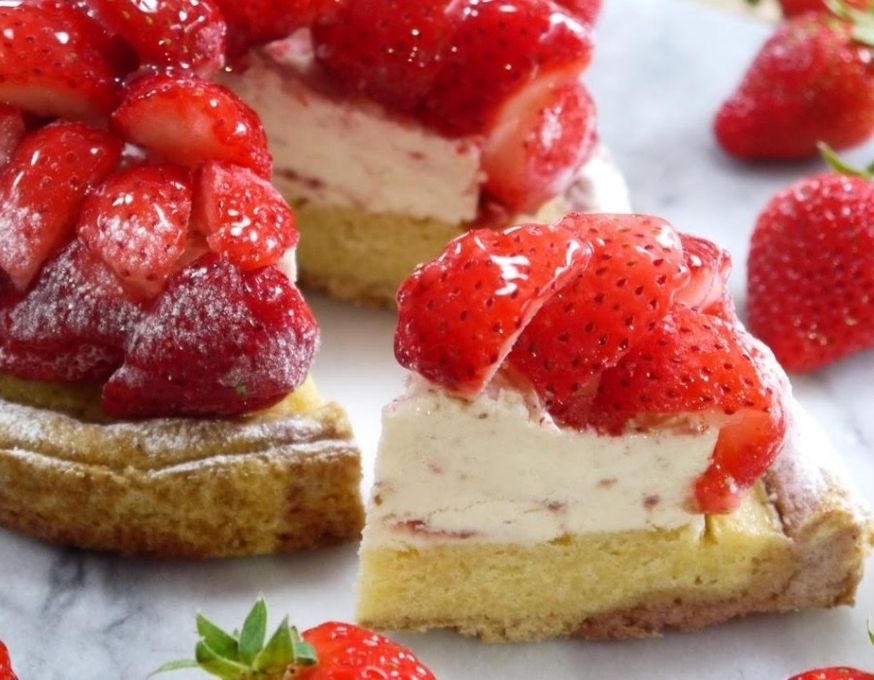 山盛りフルーツ 完熟いちごのストロベリーチーズタルト 12cm 3〜4名様 即日出荷 お届け指定可  お取り寄せ 誕生日ケーキ タルト ホワイトデー 2026 3