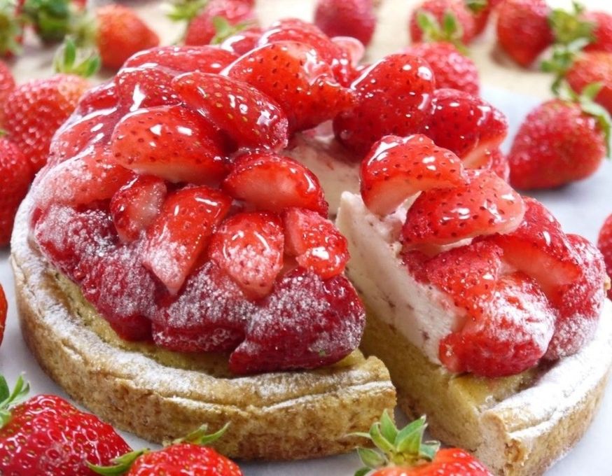 山盛りフルーツ 完熟いちごのストロベリーチーズタルト 12cm 3〜4名様 即日出荷 お届け指定可  お取り寄せ 誕生日ケーキ タルト ホワイトデー 2026 1