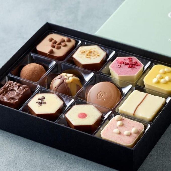 【チョコレートの名店ホテルショコラ】シグネチャーコレクション パティスリー 3