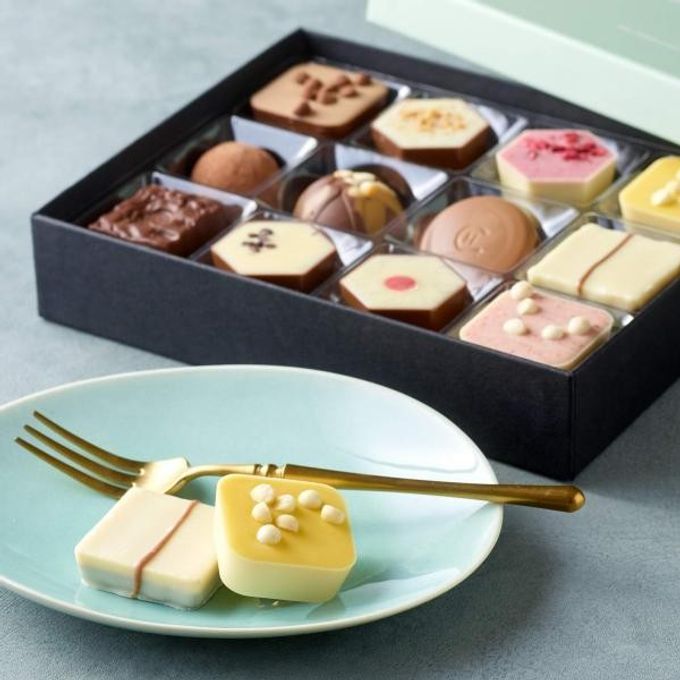 【チョコレートの名店ホテルショコラ】シグネチャーコレクション パティスリー 1