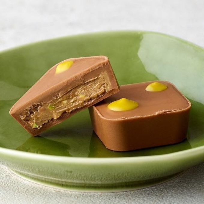 【チョコレートの名店ホテルショコラ】シグネチャー ミニ 4粒入り チョコレート 7