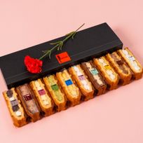 【送料無料】カーネーション付ワッフルケーキ10種 定番 