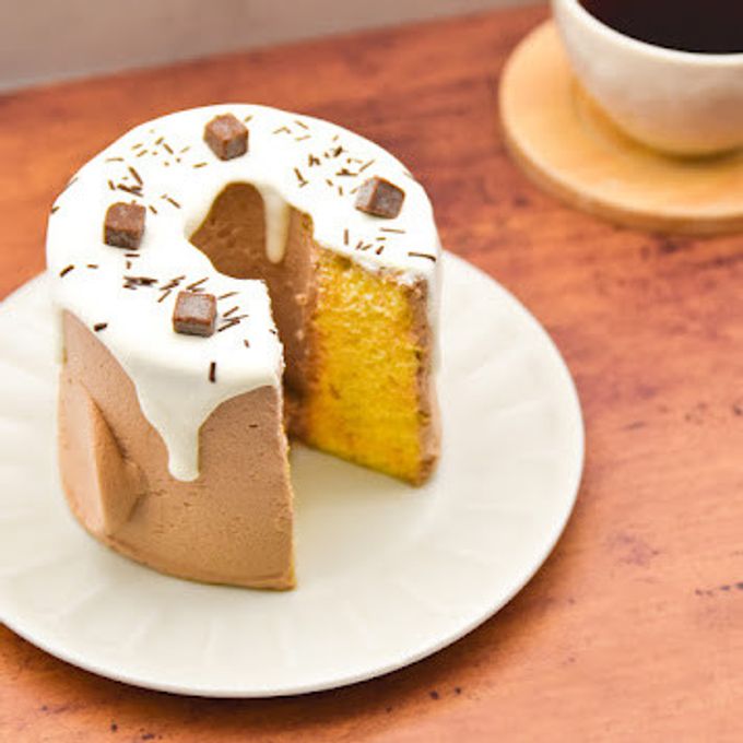 ぷるんふわもち シフォンケーキ 「シュシュモフォン」１台＜チョコ＞誕生日 デコレーションケーキ 3