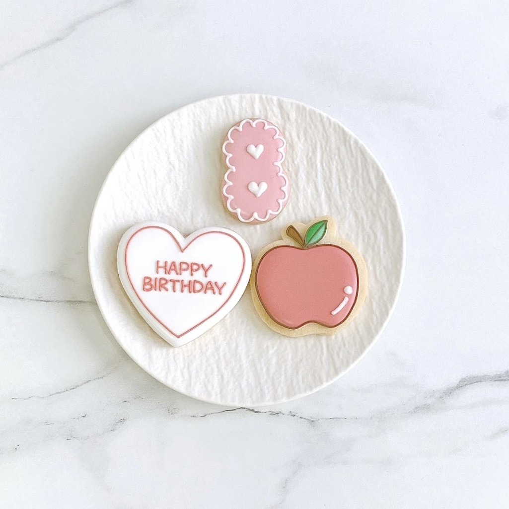 ☆～赤推しのあなたへ♥～ 絵文字プレートセット♪《数字（2桁まで）＋