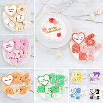 ◯ハートフリルアイシングクッキーセット✧（プレートクッキー＋装飾ハート2つ）＋でお好きなアルファベットや数字をお選びください！選べる9色✧《アルファベット・数字：4枚》