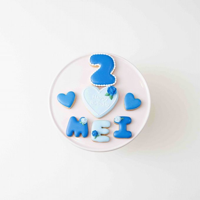 薔薇デザインプレートセット♪アイシングクッキーセット（プレート＋装飾ハート2つ）＋でお好きなアルファベットや数字をお選びください。オリジナルメッセージ可。全8色。誕生日や記念日、推しのお祝いなどにオススメ《アルファベット・数字：1枚》 6