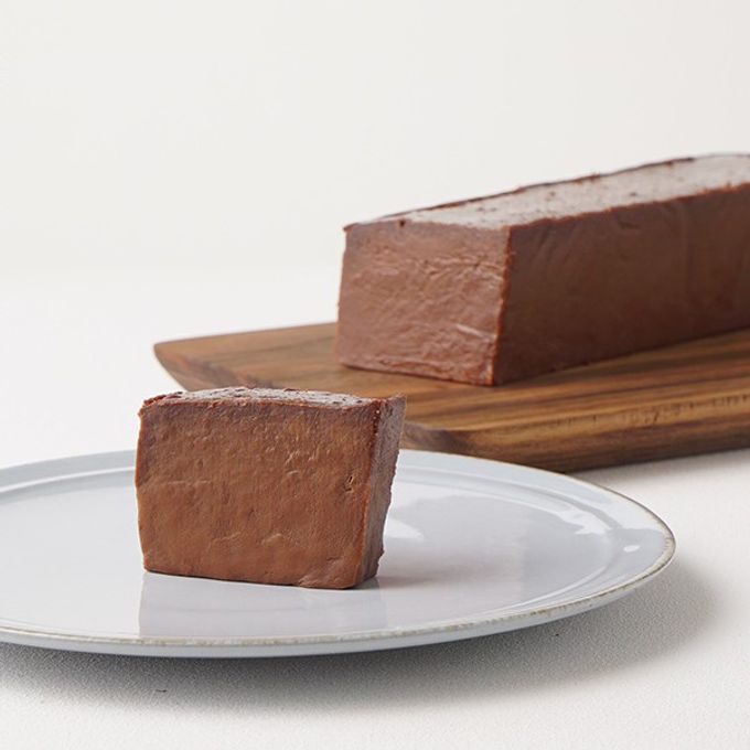 最高級チョコレートを使用したグルテンフリーの濃厚ガトーショコラ  母の日2024 3
