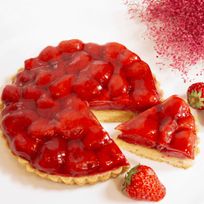 苺のコンポート タルト ケーキ 6号 6人～8人分 直径19cm 約720g 「選べる飾り：バースデー クリスマス 」  