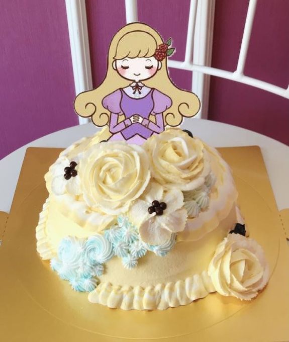 ドレスケーキ 5号 15cm   ケーキのデザインはシェフにお任せ！お好きな画像やお写真で自分だけのドレスケーキを！ 4