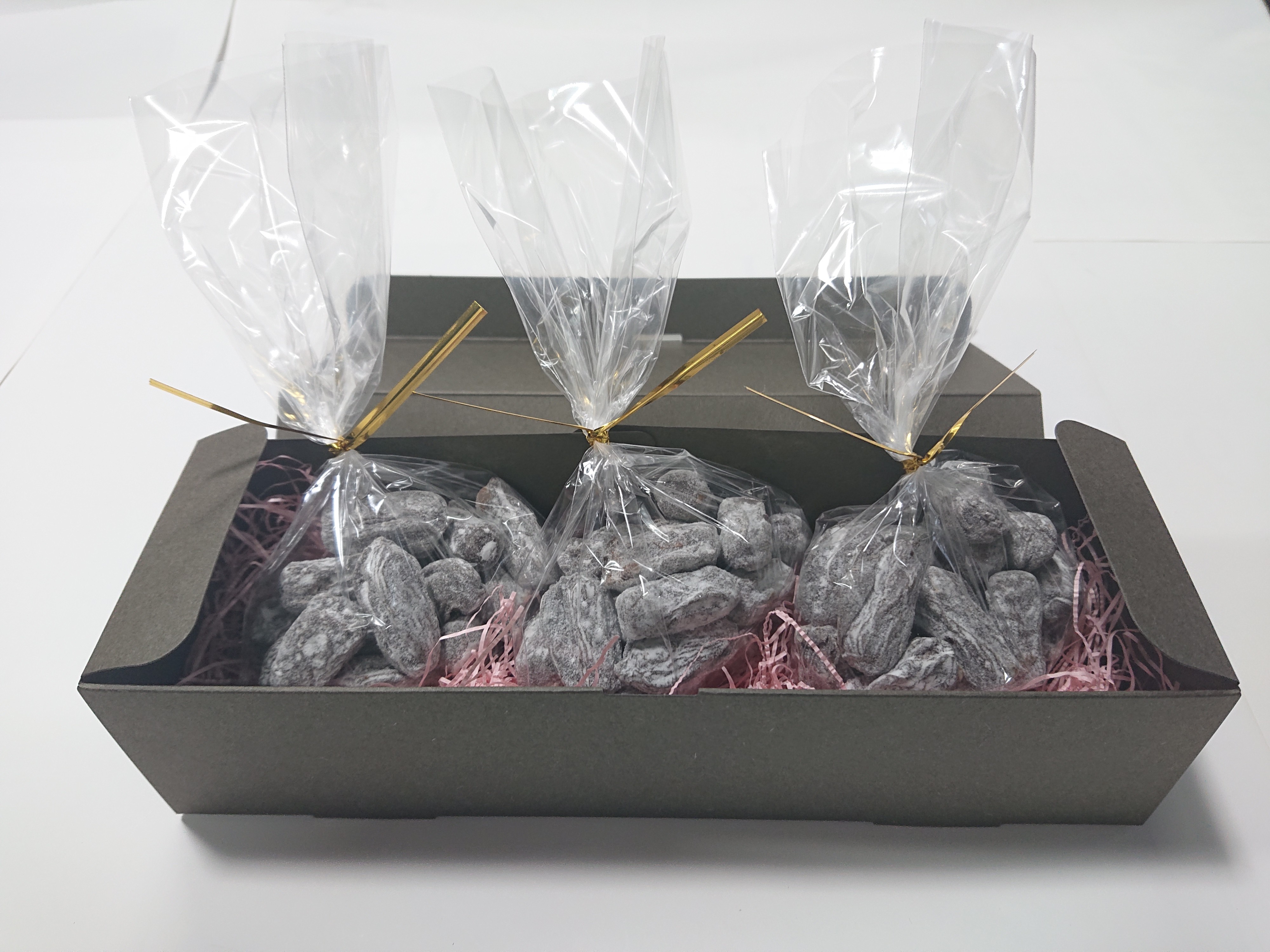 ラムレーズンチョコ【3袋入り】（屋代菓子舗） | Cake.jp