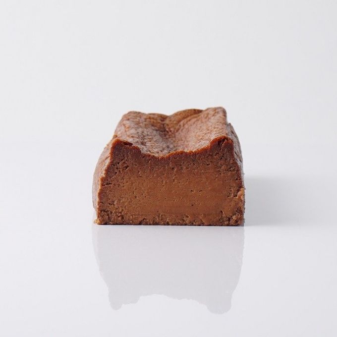 【RISTORANTE HONDA】【Cake.jp限定】チョコレートとマスカルポーネのバスク風チーズケーキ 5