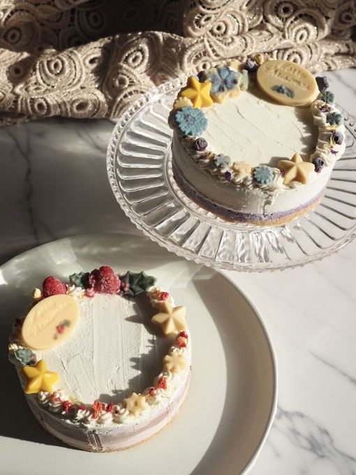 Vegan & Raw クリスマスケーキ ブルーベリーヨーグルト × ホワイトチョコレート 4号《ヴィーガンスイーツ・ヴィーガンケーキ》 2
