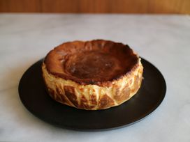 濃厚仕上げのバスクチーズケーキ 15cm