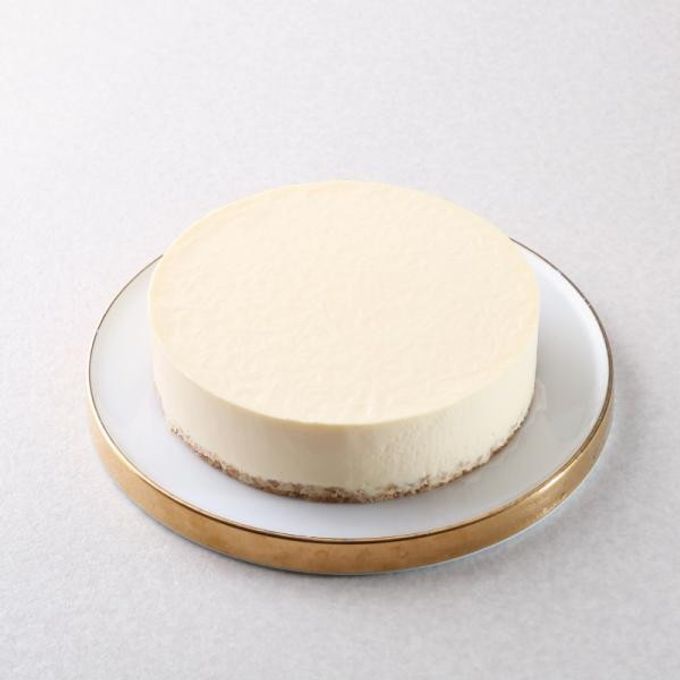 【お祝い・贈答用】エレガントなレアチーズケーキ 15cmホールケーキ  2