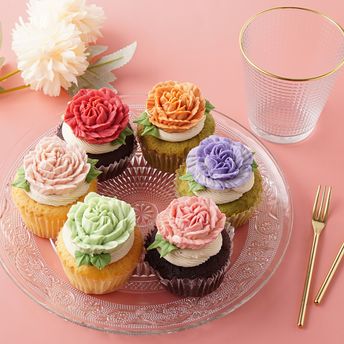 カーネーションフラワーカップケーキ