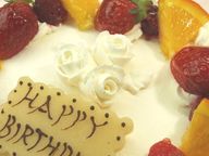 バラの生デコレーションケーキ 5号 16ｃｍお誕生日、記念日に最適 3