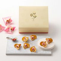 【KINEEL】ルフル16個入（バニラ）/ 京都からお届け♪お花の形のかわいいラングドシャスイーツ（焼菓子16個セット） 