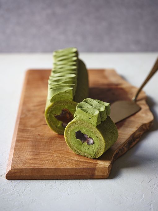 黒糖わらび餅入り抹茶ロール《ヴィーガンケーキ》