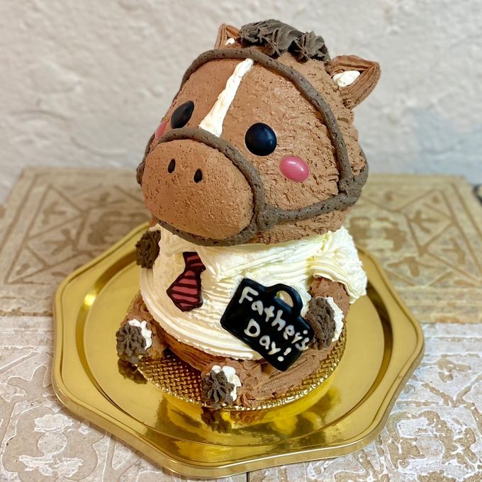 父の日⭐︎馬の立体ケーキ（スーツ）ウマ 馬 動物ケーキ 5号 父の日2026 2