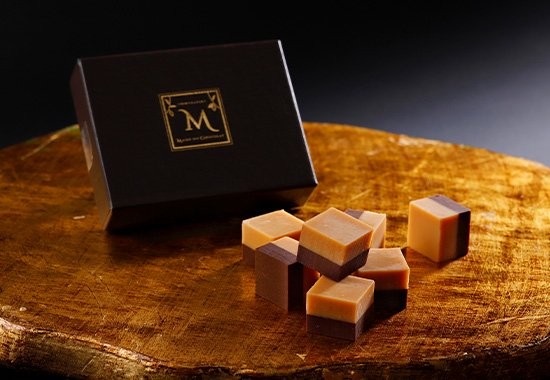 マジドゥショコラ】No.4（ナンバーフォー）ルビー＆ブロンド 食べ比べ