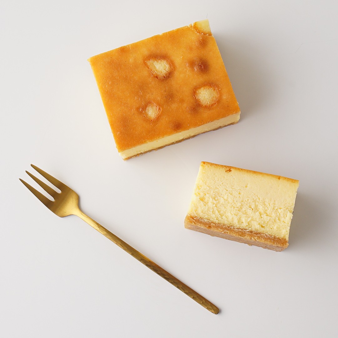 【デリーモ】ゴロゴロチーズの満足ベイクドケーキ 2