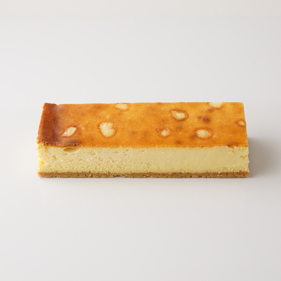 【デリーモ】ゴロゴロチーズの満足ベイクドケーキ 4