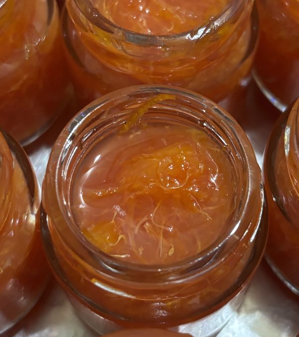 ひとつひとつ丁寧に瓶詰め 5