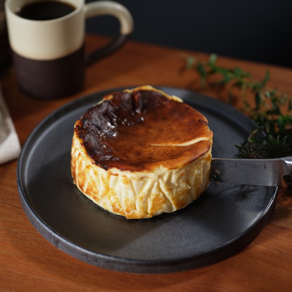 クラファン1位！誕生日に 熟成で旨味成分約2倍！グルテンフリーの「熟成バスクチーズケーキ」   誕生日プレゼント 父の日2023 お中元2023 4