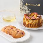 【Cakejp限定！】《桜の花の春色マドレーヌつき紅ほっぺのホワイトバスクチーズケーキ》   1