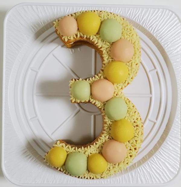 ナンバーケーキ【2個】(Dish&Tail) | Cake.jp ナンバーケーキ【2個】(Dish&Tail) | Cake.jp