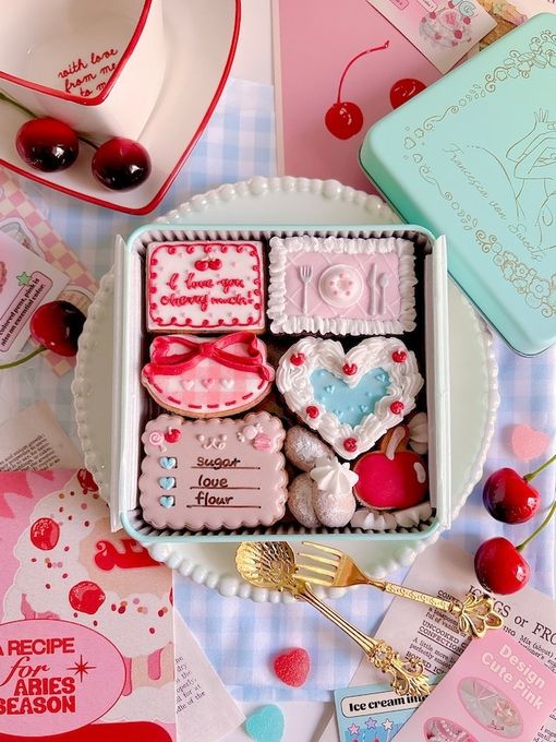 CHERISH KITCHEN バレンタインアイシングクッキー缶 3