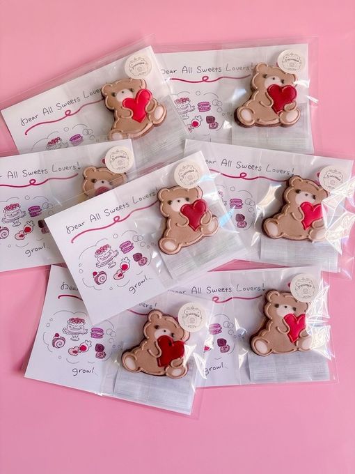 HUNGRY HUG BEAR バレンタインアイシングクッキー 1枚入り 4