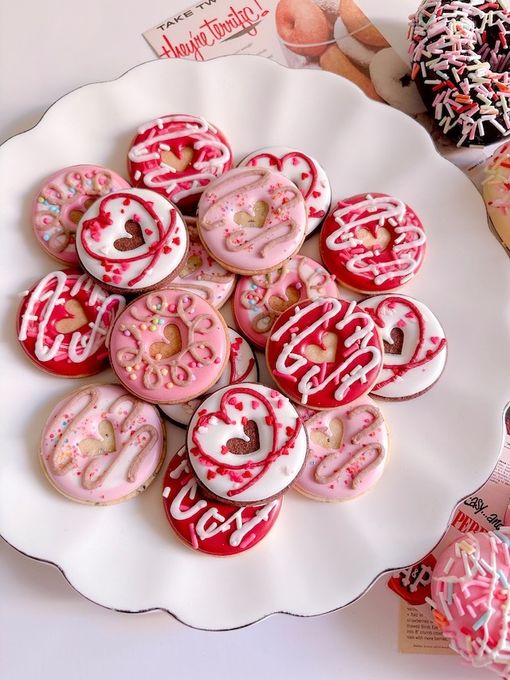 MINI LOVE DONUT バレンタインアイシングクッキー 4枚入り 4