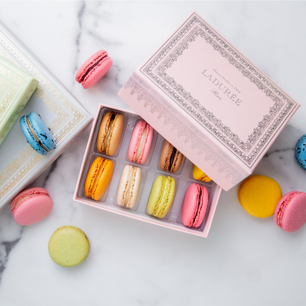 ラデュレ】ナポレオンⅢローズ マカロン8個入り（LADUREE） | Cake.jp