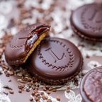 【ラデュレ】ウジェニー 6個入り バレンタイン2026 2