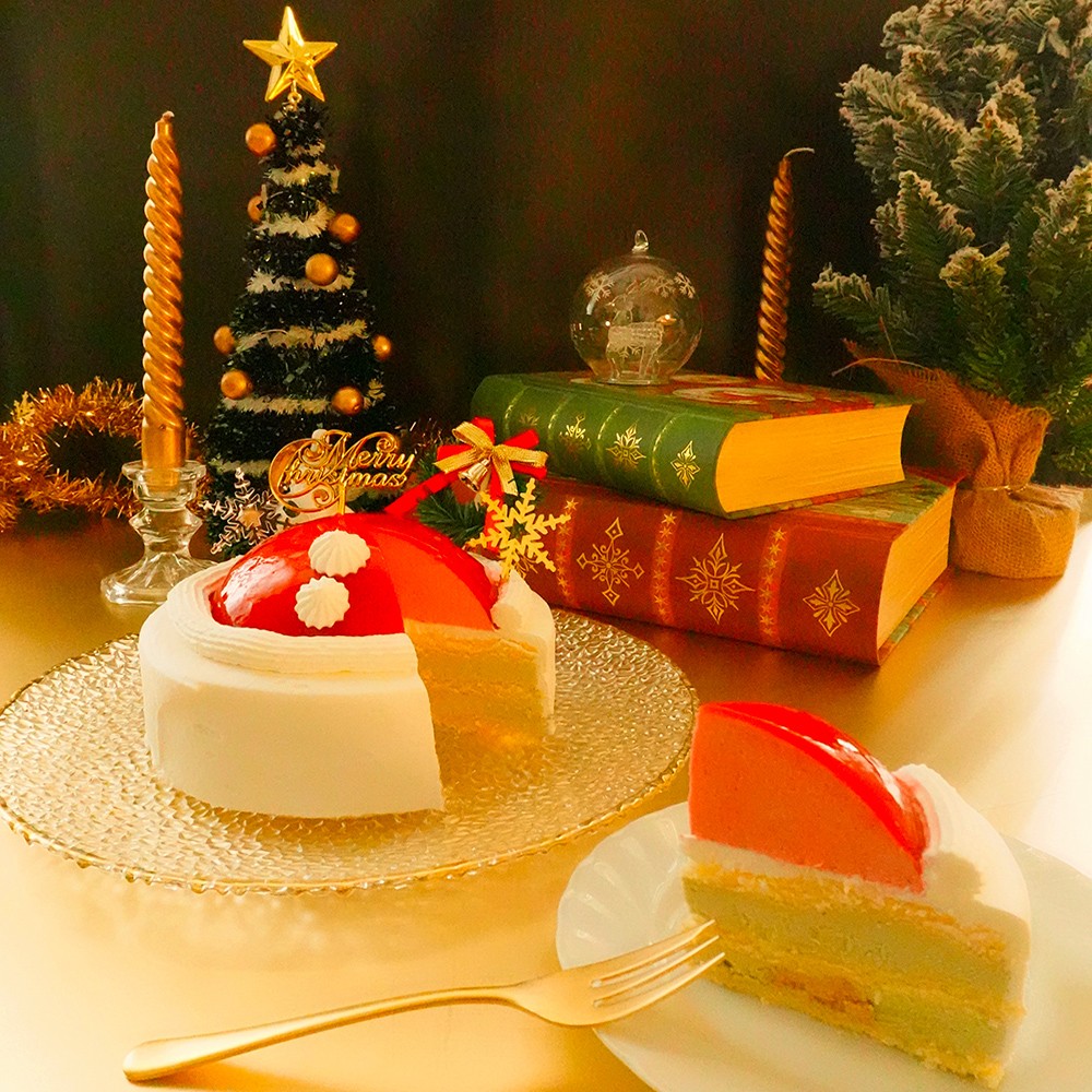 クリスマスケーキ サンタさんのお腹がチラリ！HoHoHo 5号 15cm