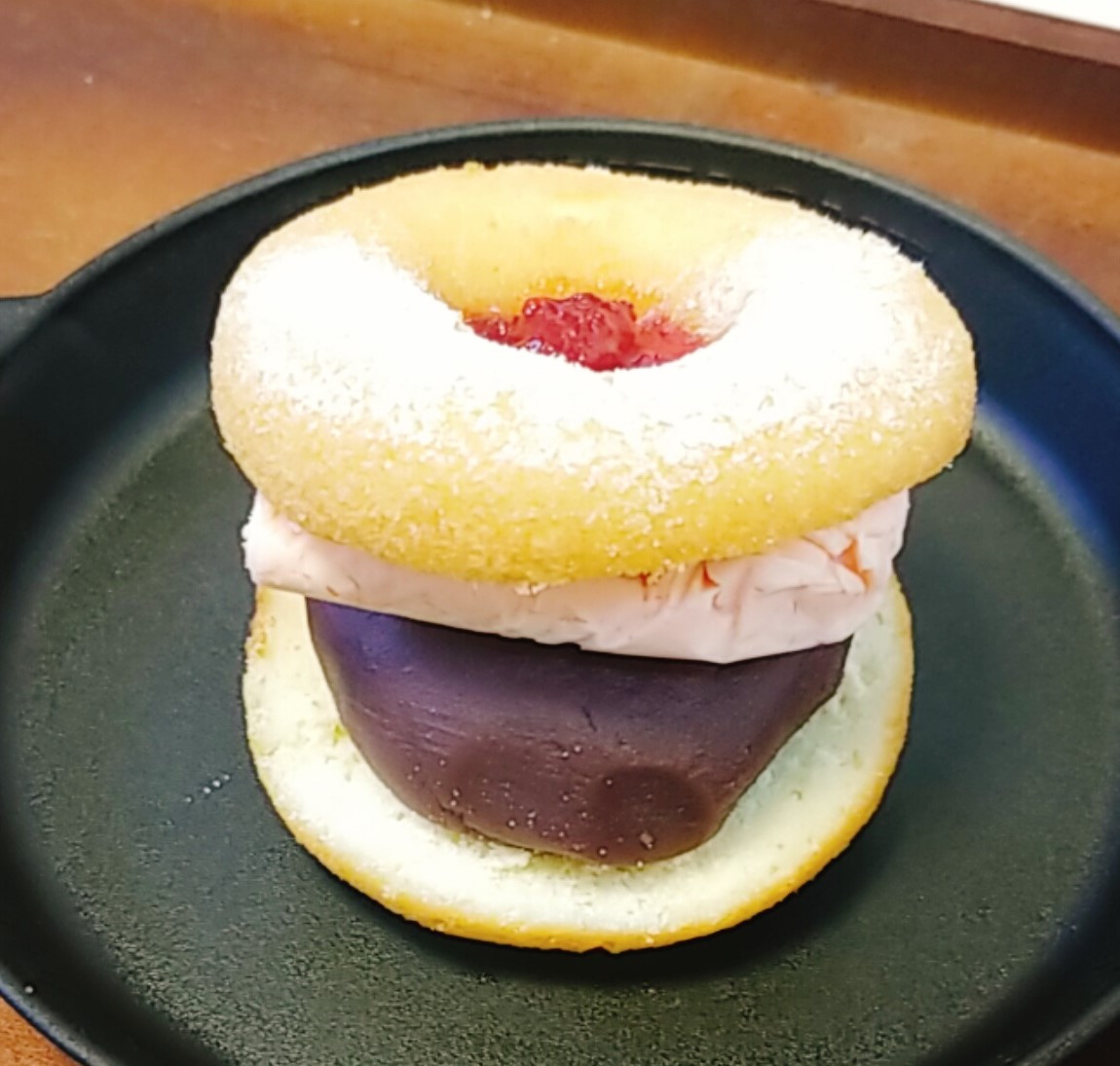 ドーナツ様絵本棚40日発送